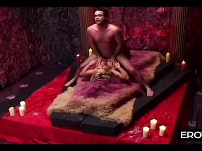 Hot german roommate drives him wild on the couch - big tits, hardcore cumshot